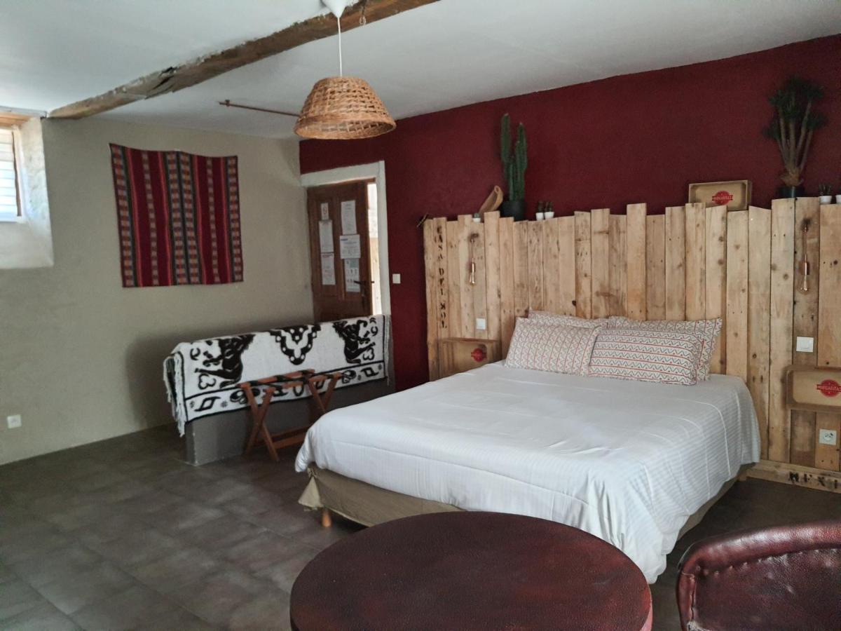 Le Mas D'Anjou Hotel Tigné Kültér fotó