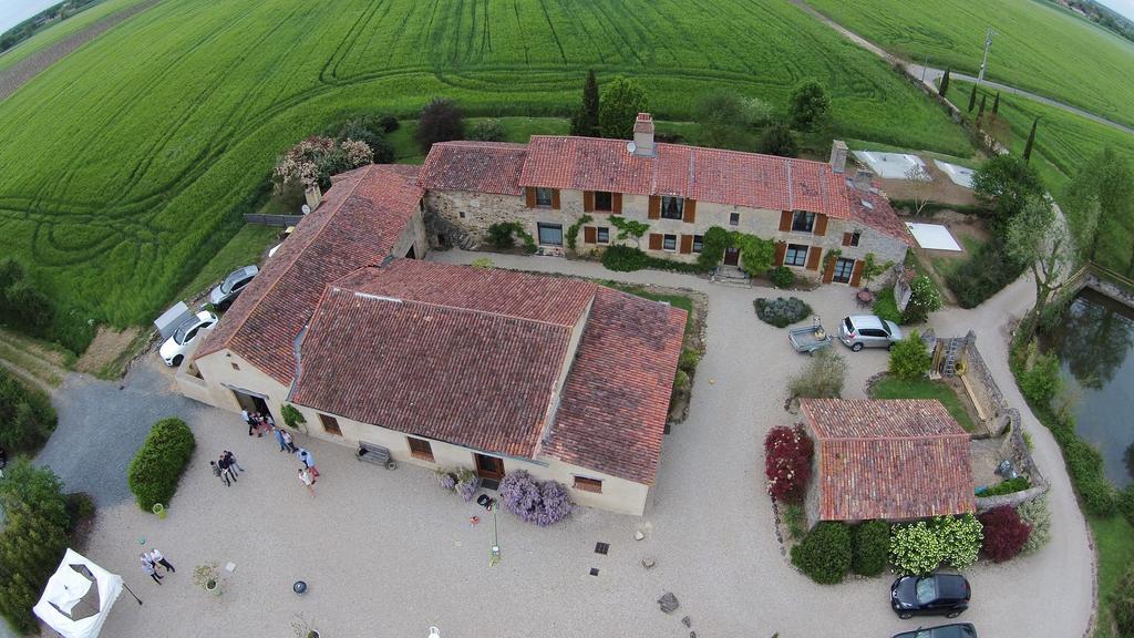 Le Mas D'Anjou Hotel Tigné Kültér fotó